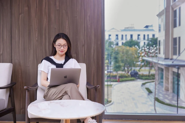 Không gian truyền cảm hứng sáng tạo Business Center tại Masteri Waterfront.